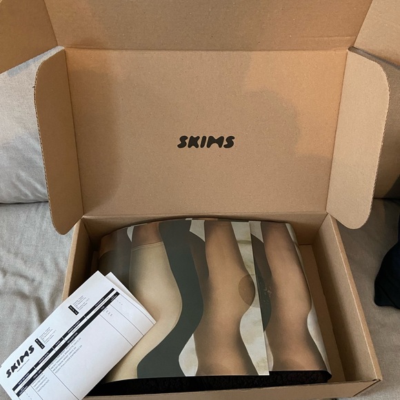 NWT SKIMS Teddy Pullover in Espresso 2X - SOLD OUT ONLINE - Picture 7 of 10